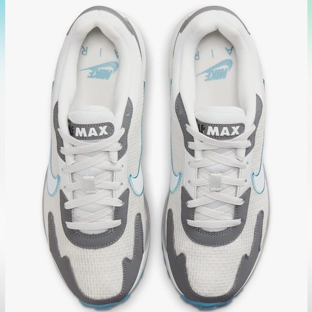 Nike Air Max Solo Athletic Shoes - Picture 2 of 9
